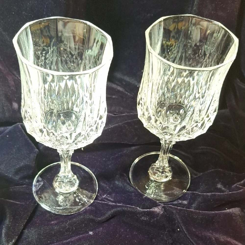 Elegant Crystal Pair Wine Glass Set of 2